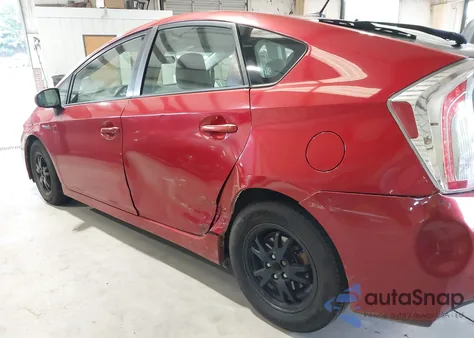 2013 Toyota Prius Three z USA, uszkodzony, nr VIN JTDKN3DU2D5699746